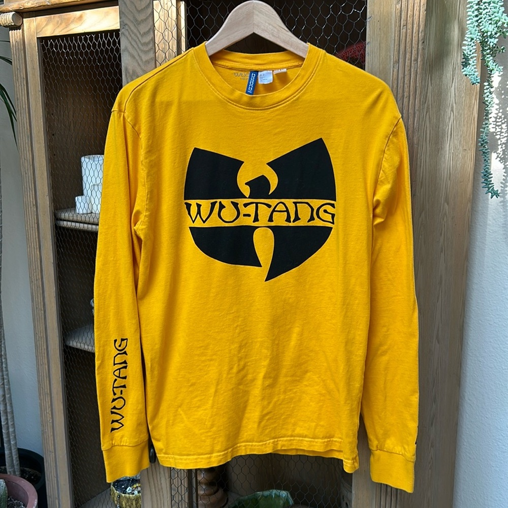 H&M Divided Yellow Wu-Tang Clan Logo Long Sleeve Shirt